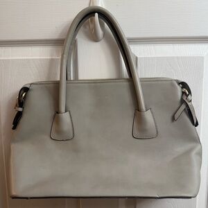 Angela & Roi Moa Tote Vegan Leather